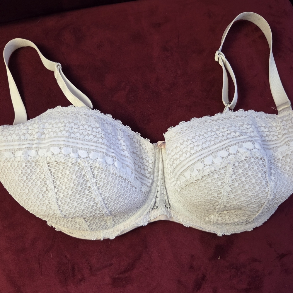 NWOT Freya White Lace Underwire Bra